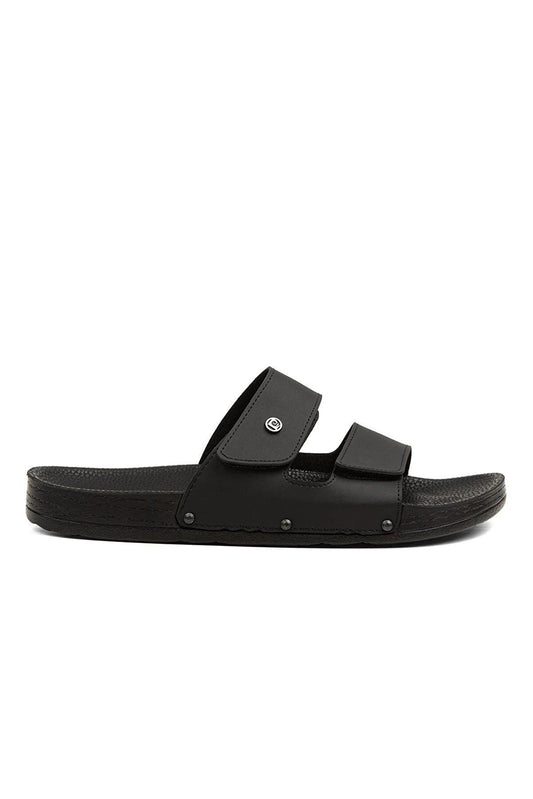 شباشب رجالية من بيير كاردان 2SPC7039