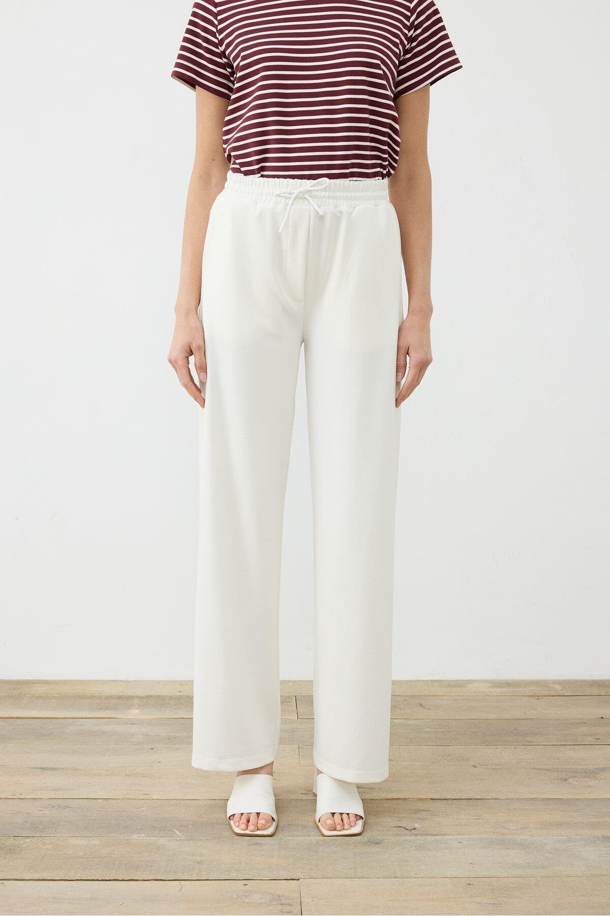 Terzi Dükkanı Oversize Minimalist Kadın Pantolon - Rahat ve Şık Translation missing: tr.content.product_image_secondary