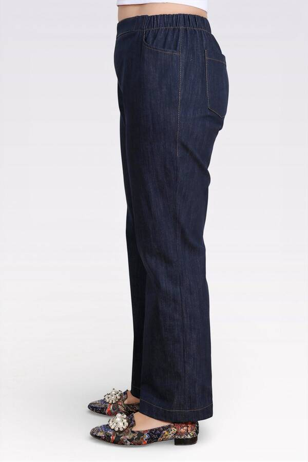 Tolga Saraçoğlu Beli Lastikli Rahat Kesim Boru Paça Denim Pantolon 26YTS30148