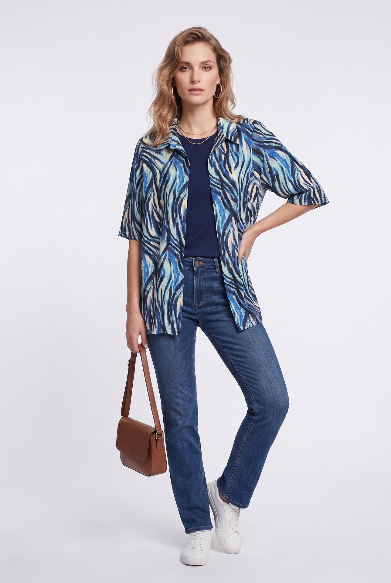 Tolga Saraçoğlu Kadın Bluz - Minimalist Zebra Desenli 3/4 Kol Oversize İkincil görsel