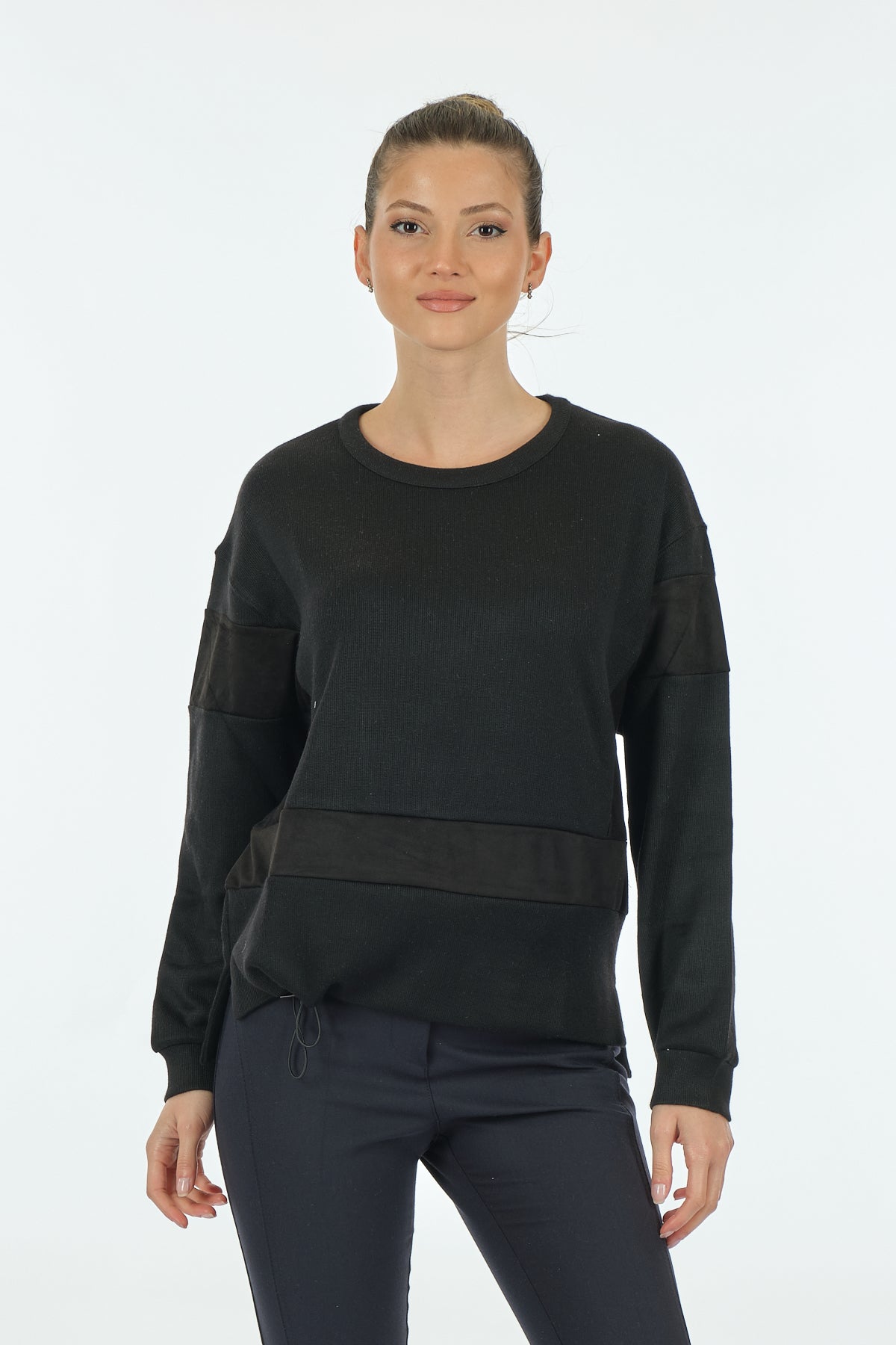 Vedi Minimalist Oversize Uzun Kol Kadın Sweatshirt - Rahat ve Şık Translation missing: ar.content.product_image_secondary