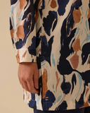 تونيك بأزرار أمامية بنقشة مقاسات كبيرة من Gala-Xi