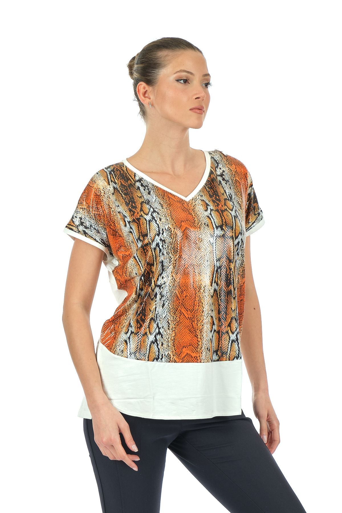 Twomail Oversize V Yaka Yılan Desenli Kadın T-Shirt - Kısa Kol