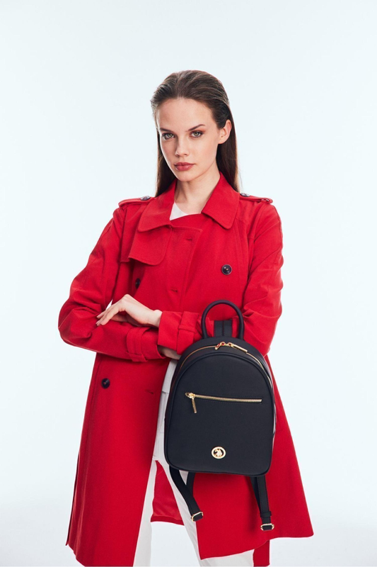 حقيبة ظهر نسائية يومية بتصميم بسيط من يو إس بولو أسوسييشن - أنيقة وعملية