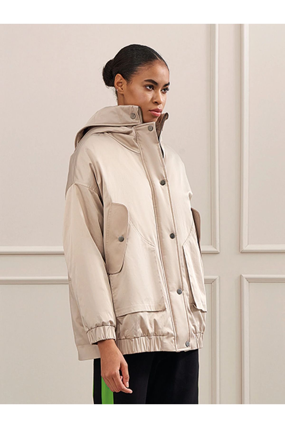 Unique Mode Oversize Kapüşonlu Kadın Mont - Minimalist Günlük Stil Translation missing: ar.content.product_image_main