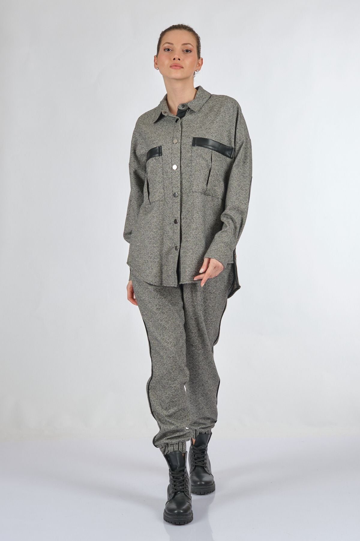 Unique Mode Oversize Kadın Gömlek - Minimalist Günlük Stil