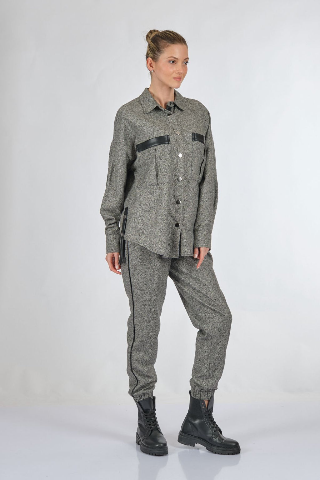 Unique Mode Oversize Kadın Gömlek - Minimalist Günlük Stil