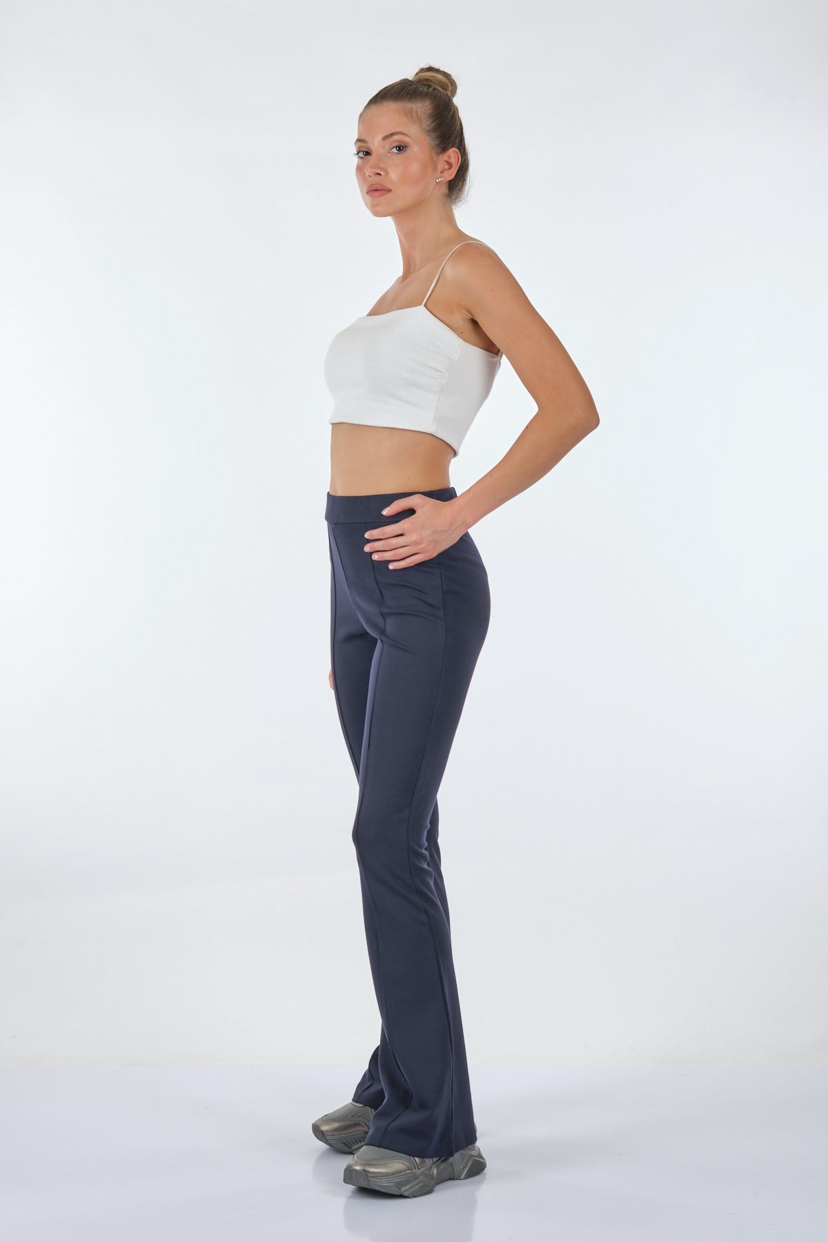 Vedi Minimalist Midi Flared Pantolon - Günlük & Şık Kombinler