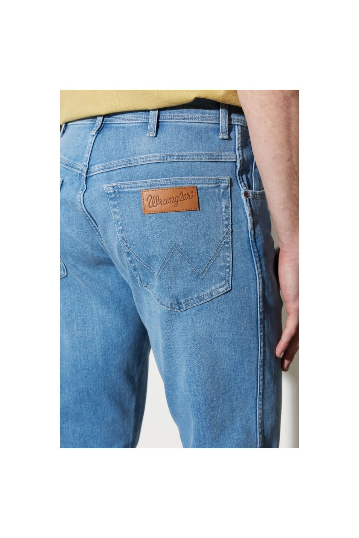 Wrangler Erkek Minimalist Regular Fit Jean Pantolon - Günlük Stil Translation missing: ar.content.product_image_secondary