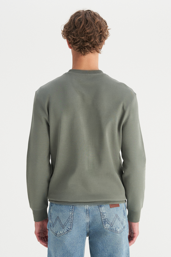 Wrangler Erkek Regular Fit Normal Kesim Bisiklet Yaka Logo Detaylı Sweatshirt