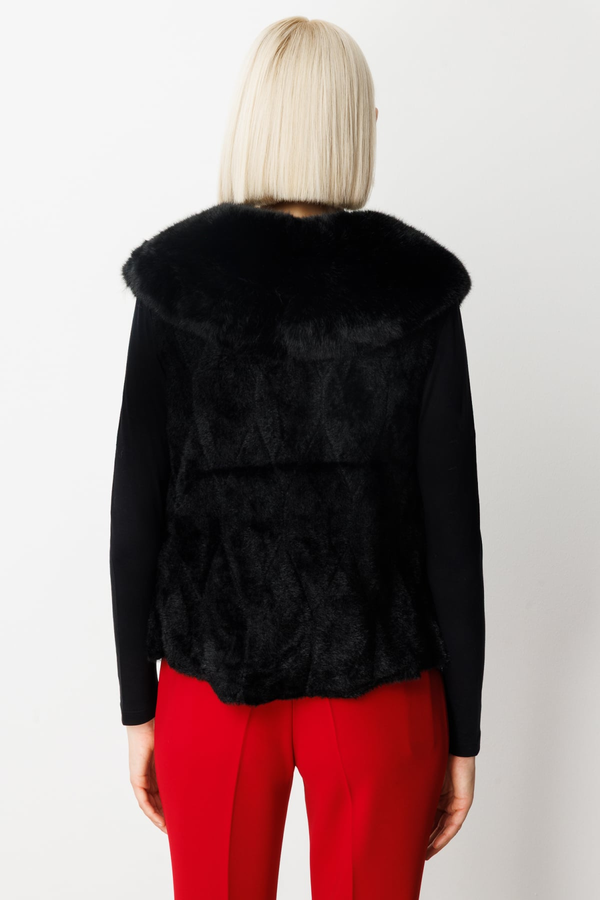 On Yakası Kürklü Peluş Yelek